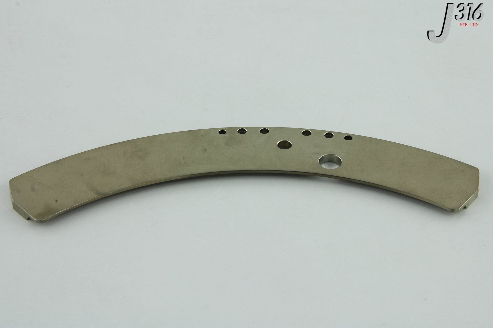 t 5042 APPLIED MATERIALS PRODUCER S LOADLOCK HOOP TRAY SIDE 1 0021